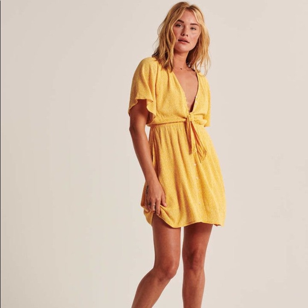 Abercrombie & Fitch Yellow Button Up Tie-Front Dress